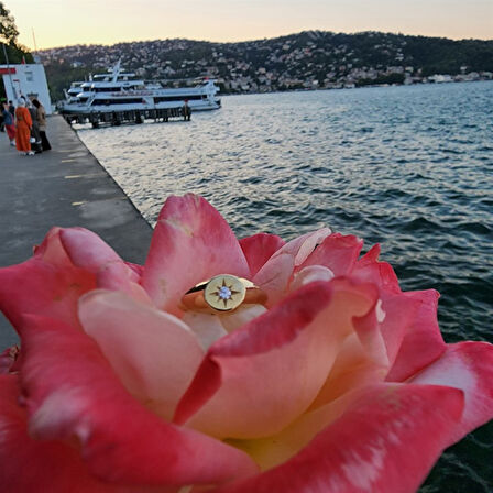 Gümüş Yüzük - Swarovski Taşlı Şimal Yıldızı Yuvarlak Mühür 925 Ayar Yüzük-Yıldız Hediyelik Yüzük