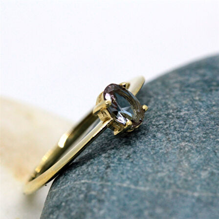 Gümüş Yüzük - 0.70 CT Pırlanta Möntörü Doğal Zultanit Taşlı Evlilik Teklifi 925 Ayar Gümüş Yüzük