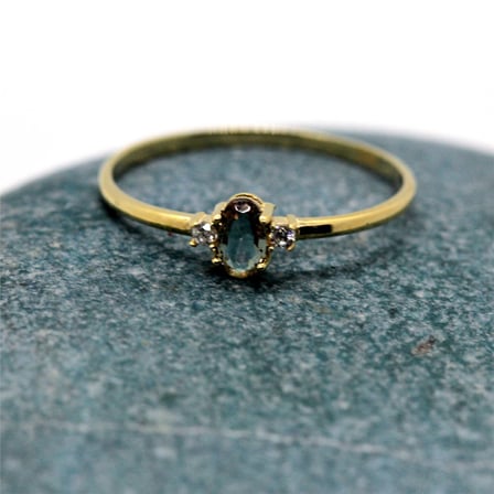 Gümüş Yüzük - 0.70 Karat Zultanit 0.10 Pırlanta Swarovski Tria Evlilik Teklifi 925 Ayar Gümüş Yüzük