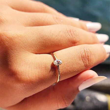 0.50CT Oval Sade Minimal Pırlanta(Signty Taşlı)14 Ayar Altın Tektaş-Pırlanta Oval Altın Tektaş Yüzük