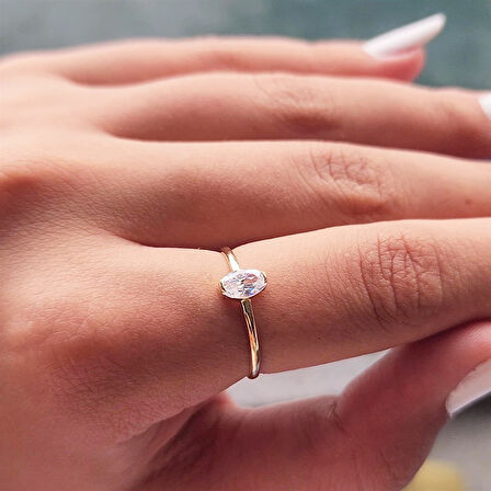 Gümüş Yüzük - 0.40 Ct Pırlanta Swarovski Taşlı Tektaş 925 Ayar Gümüş Yüzük-Tektaş Kadın Gümüş Yüzük