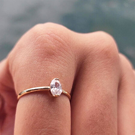 Gümüş Yüzük - 0.40 Ct Pırlanta Swarovski Taşlı Tektaş 925 Ayar Gümüş Yüzük-Tektaş Kadın Gümüş Yüzük