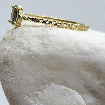 Gümüş Yüzük - Mila 030CT Zultanit Tektaş Minimal Tasarım Gümüş Yüzük-Zultanit Hediyelik Tektaş Yüzük