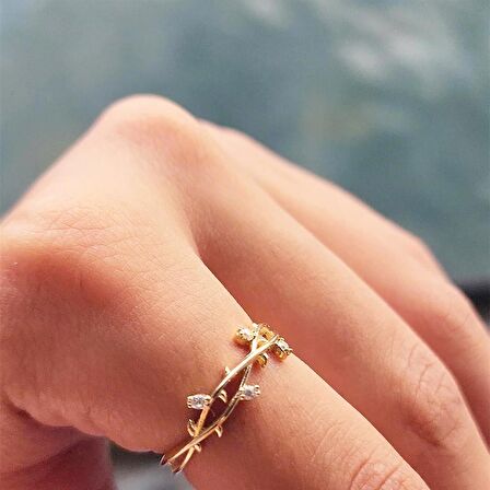 Taşlı Sarmaşık AltınYüzük