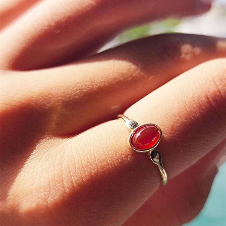 Kırmızı Akik Taşlı Tek Taş Evlilik Teklifi Yüzüğü-0.90 Karat Kristal Opal 14 Ayar Altın Yüzük