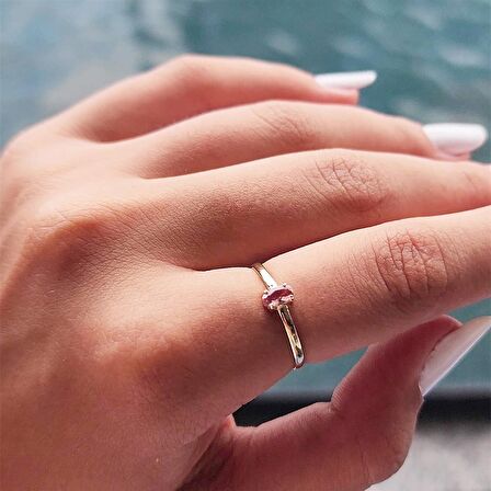 0.30 Karat Sultanayt Oval Taşlı 14 Ayar Altın Yüzük