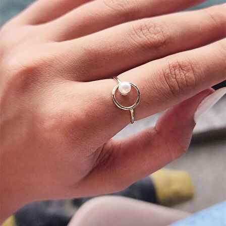 Halka İncili Modern Tasarım 14 Ayar Altın Eklem Yüzüğü