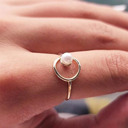 Halka İncili Modern Tasarım 14 Ayar Altın Eklem Yüzüğü