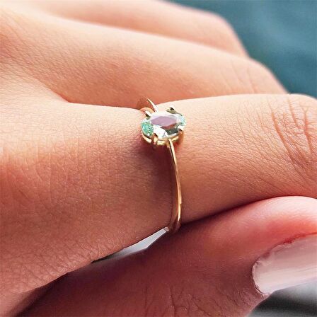 0.90 Karat Su Yeşili Tektaş Evlilik Teklifi Pırlanta Montörü Tektaş 14 Ayar Altın Tarz Yüzük