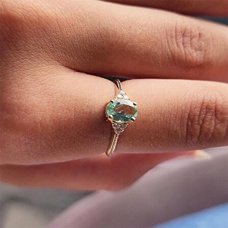 1.05 Karat Okyanus Yeşili Tria Fantezi Altın Yüzük-Tria 14 Ayar Altın Evlilik Teklifi Yüzüğü