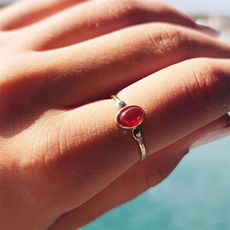 Gümüş Yüzük - Kırmızı Akik Taşlı Tektaş Evlilik Teklifi Yüzüğü-0.90 Karat Opal 925 Ayar Gümüş Yüzük