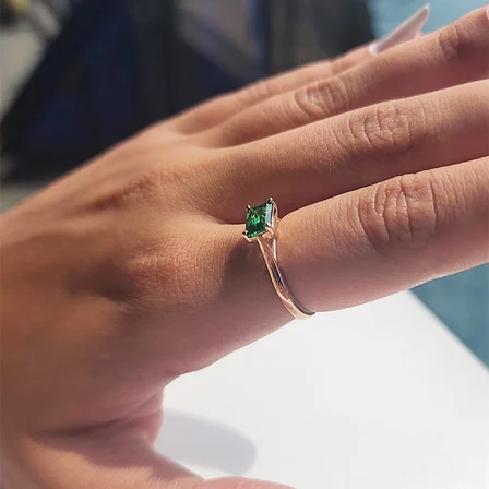 Gümüş Yüzük - 1.10Karat Zümrüt Yeşili Octagon Pırlanta Montörü 925 Ayar Gümüş Evlilik Teklifi Yüzüğü