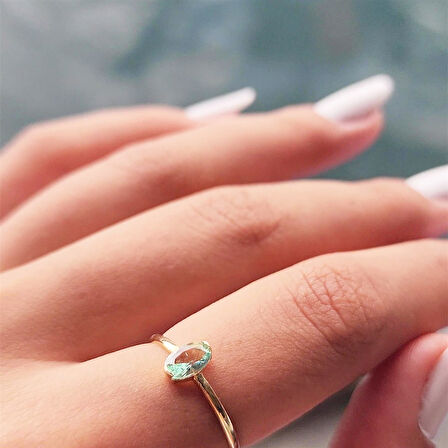 Gümüş Yüzük - 0.40 Karat Green Topaz Oval Taşlı 925 Ayar Gümüş Yüzük