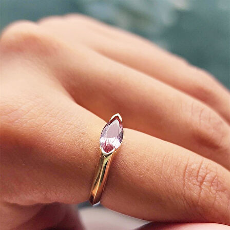 Gümüş Yüzük - Sadakat Yemini Zultanit Taşlı Evlilik Teklifi Yüzüğü 925 Ayar Gümüş Mekik Yüzük