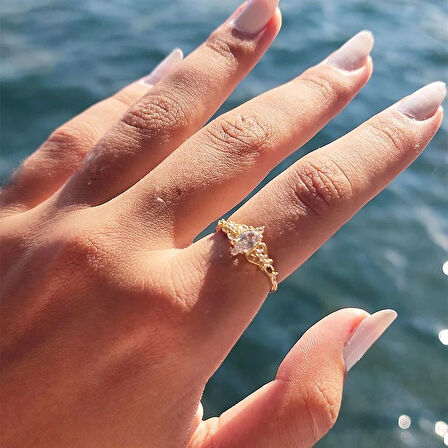 Milda Love Signity Swaroski Taşlı Evlilik Teklifi Prenses 925 Ayar 0.50 Karat Gümüş Yüzük