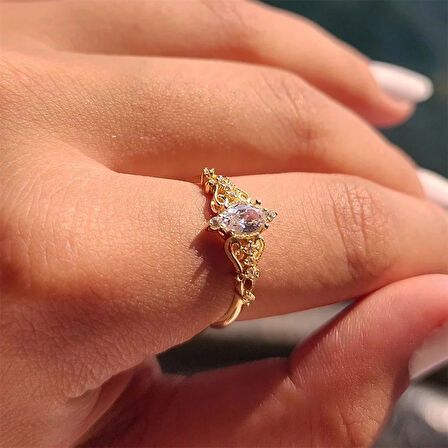 Milda Love Signity Swaroski Taşlı Evlilik Teklifi Prenses 925 Ayar 0.50 Karat Gümüş Yüzük