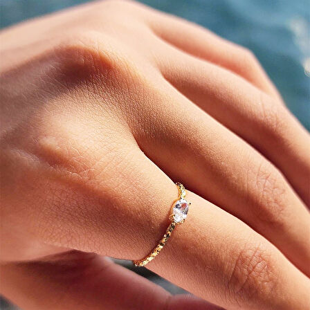 Gümüş Yüzük - Minimal Oval Swaroski Taşlı Gümüş Yüzük-Oval Taşlı 925 Ayar Eskitme Tektaş Gümüş Yüzük