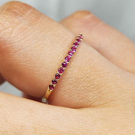 Gümüş Yüzük - 0.25 Karat Ruby Taşlı Yarım Tur Minimal Tasarım 925 Ayar Gümüş Yüzük