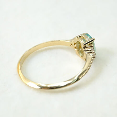 Oval Kesim Blue Topaz Yan Zirkon Taşlı Modern Tasarım 14 Ayar Altın Kadın Yüzük Günlük-Hediyelik