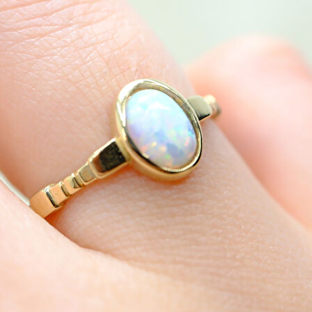 Opal Taşlı Oval Kesim Boğumlu Tektaş Modern Tasarım 14 Ayar Altın Kadın Yüzük Günlük-Hediyelik