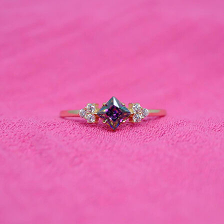 Mistik Topaz Taşlı Caroline Alyans Yüzük-0.40 Karat Topaz Evlilik Teklifi 925 Ayar Gümüş Yüzük