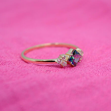 Mistik Topaz Taşlı Caroline Alyans Yüzük-0.40 Karat Topaz Evlilik Teklifi 925 Ayar Gümüş Yüzük