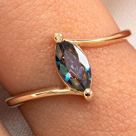 Gümüş Yüzük - 0.60 Karat Mekik Mistik Topaz Taşlı Es 925 Ayar Gümüş Evlilik Teklifi Yüzüğü