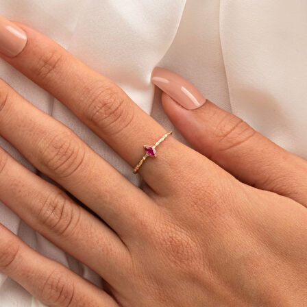 Gümüş Yüzük - Ruby Taşlı El Yapımı Dövülü Eskitme Minimal Tasarım Tektaş 925 Ayar Gümüş Yüzük