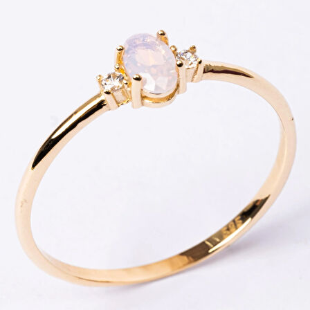 Gümüş Yüzük - 0.70 Karat Pembe Kuvars 0.10 Swarovski Tria 925 Ayar Gümüş Evlilik Teklifi Yüzüğü