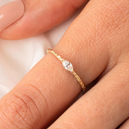 Gümüş Yüzük - Swarovski Taşlı Minimal Tasarım Gündelik Tektaş 925 Ayar Gümüş Yüzük