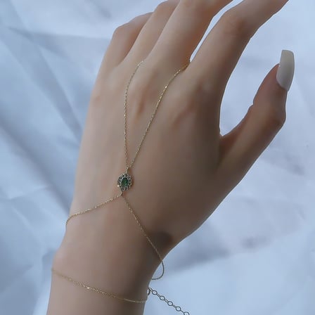 Gümüş Şahmeran -Zümrüt Taşlı Vintage Tasarım 925 Ayar Gümüş Şahmeran