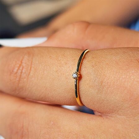 0,05 CT Pırlanta (Signity) Taşlı Minimal İnce Tel 925 Ayar Gümüş Yüzük-Minimal Tektaş Gümüş Yüzük