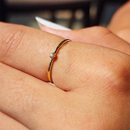 0,05 CT Pırlanta (Signity) Taşlı Minimal İnce Tel 925 Ayar Gümüş Yüzük-Minimal Tektaş Gümüş Yüzük