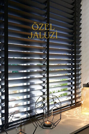 Siyah 50 MM Ahşap Görünümlü Jaluzi