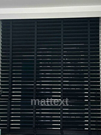 Siyah Redektörlü Kurdelalı Ahşap Jaluzi