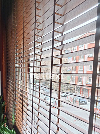 Kahverengi Redektörlü Kurdelalı Ahşap Jaluzi