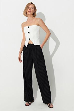 Beyaz Göbek Üçgen Detaylı Triko Büstiyer SWA4656BE