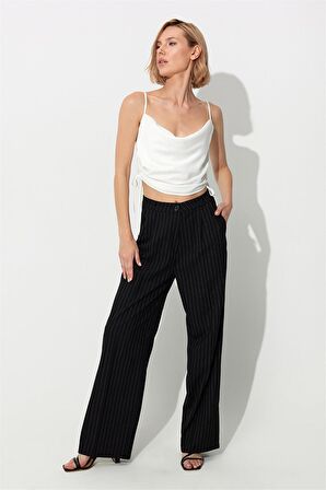 Beyaz Yanları Büzgülü Askılı Büstiyer SS23CT4735BE