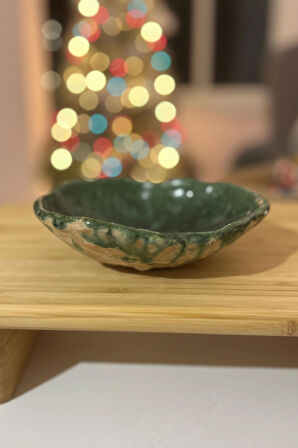 Yeşil Yaprak Formlu Seramik Kase