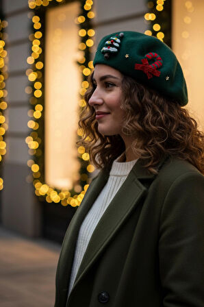 Yeşil Yılbaşı Temalı Bere