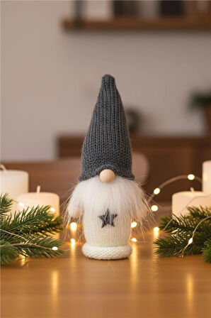 Yılbaşı Ağaç Süsü – Gri Bereli Noel Figürü