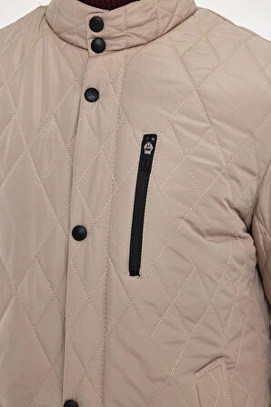 Erkek Krem Standart Fit Normal Kesim İçi Kürklü Dik Yaka Çıtçıtlı Dolgulu Desenli Overcoat