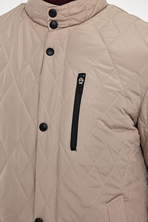 Erkek Krem Standart Fit Normal Kesim İçi Kürklü Dik Yaka Çıtçıtlı Dolgulu Desenli Overcoat