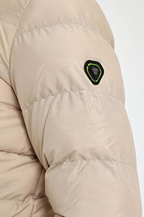 Erkek Krem Standart Fit Normal Kesim İçi Kürklü Sabit Kapüşon Dik Yaka Mont