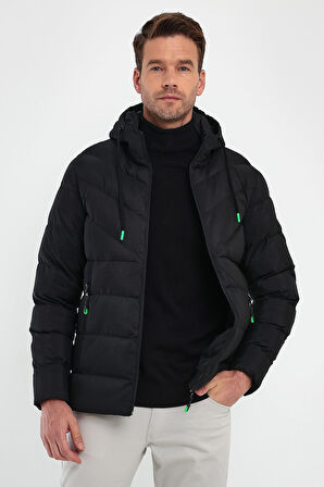 Erkek Siyah Standart Fit Normal Kesim İçi Kürklü Sabit Kapüşon Dik Yaka Mont