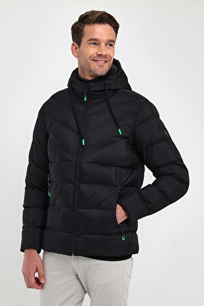 Erkek Siyah Standart Fit Normal Kesim İçi Kürklü Sabit Kapüşon Dik Yaka Mont