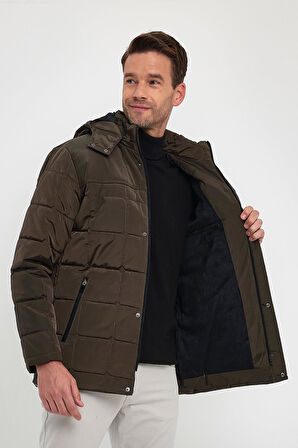 Erkek Kahverengi Standart Fit Normal Kesim Çıkmalı Kapüşon Dik Yaka Mont