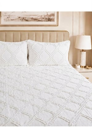 Premium Kabartma Dokulu Royal Model Çift Kişilik Yatak Örtüsü – 2 Adet Yastık Kılıfı Dahil 250 x 260