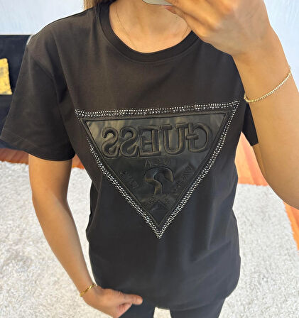 Marka Muadil  Üçgen Taşlı T-Shirt Siyah