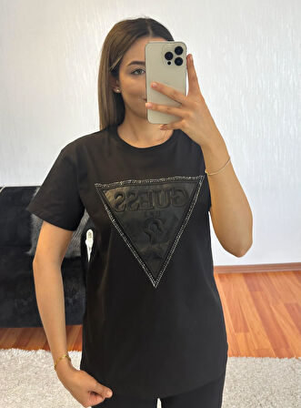 Marka Muadil  Üçgen Taşlı T-Shirt Siyah